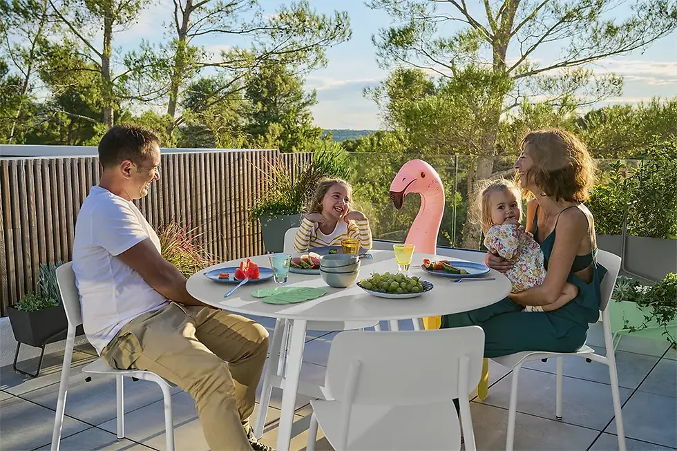 FERMOB SOO_TABLE Ø 117 CM BLANC COTON
