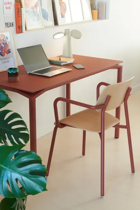 FERMOB CALVI TABLE MAT VELOUTÉ 126 X 63 CM_OCRE_ROUGE