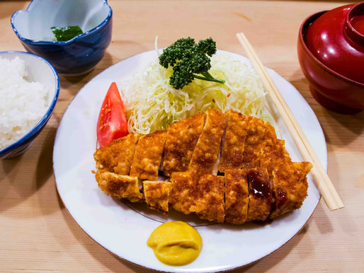 Tonkatsu with a salad and white rice