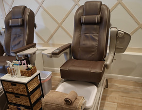 Anthony's Aveda Single Pedicure Chair