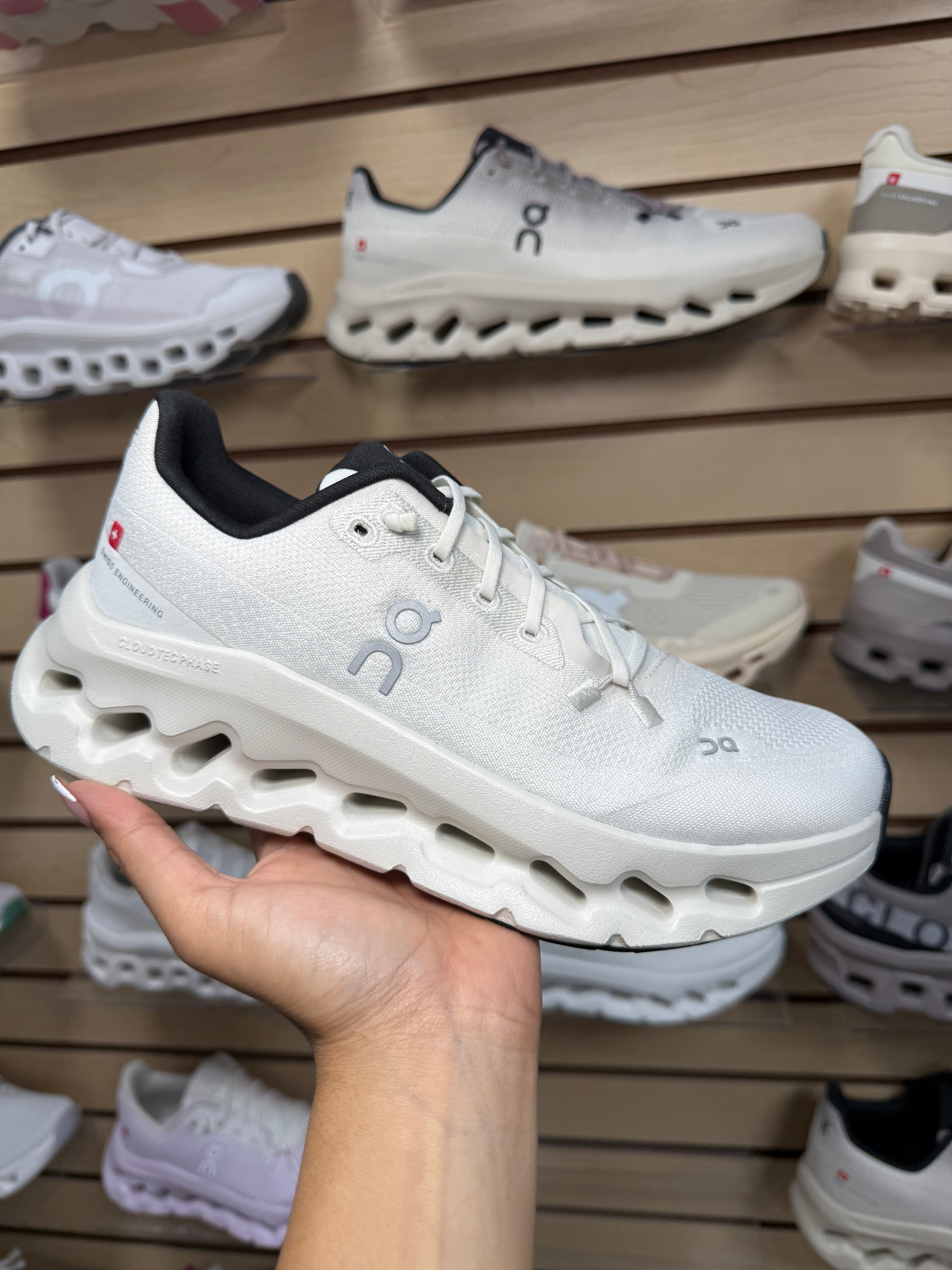 On Cloudtilt Pearl Ice DAMA