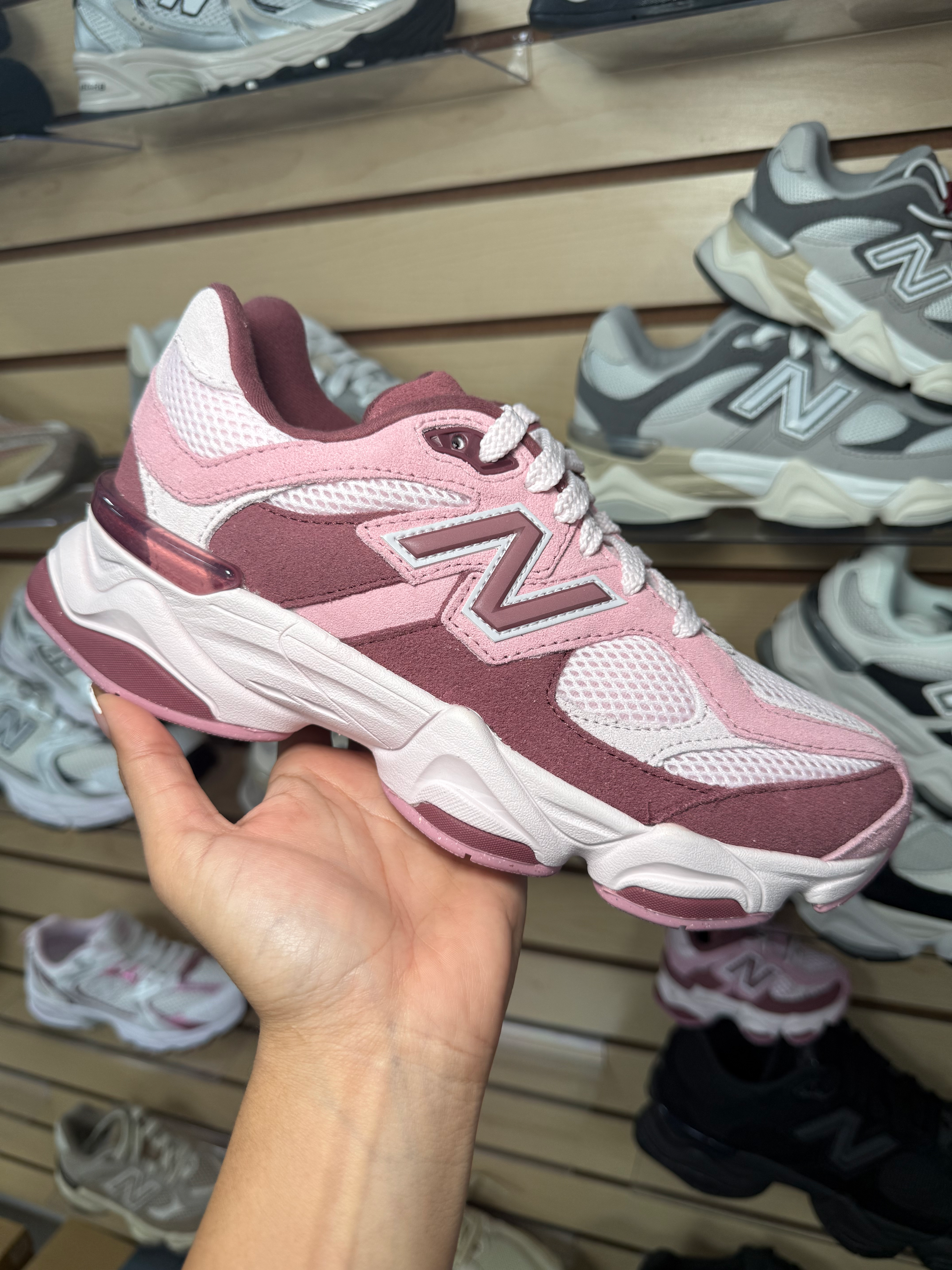 New balance 9090 Rosa Borgoña 