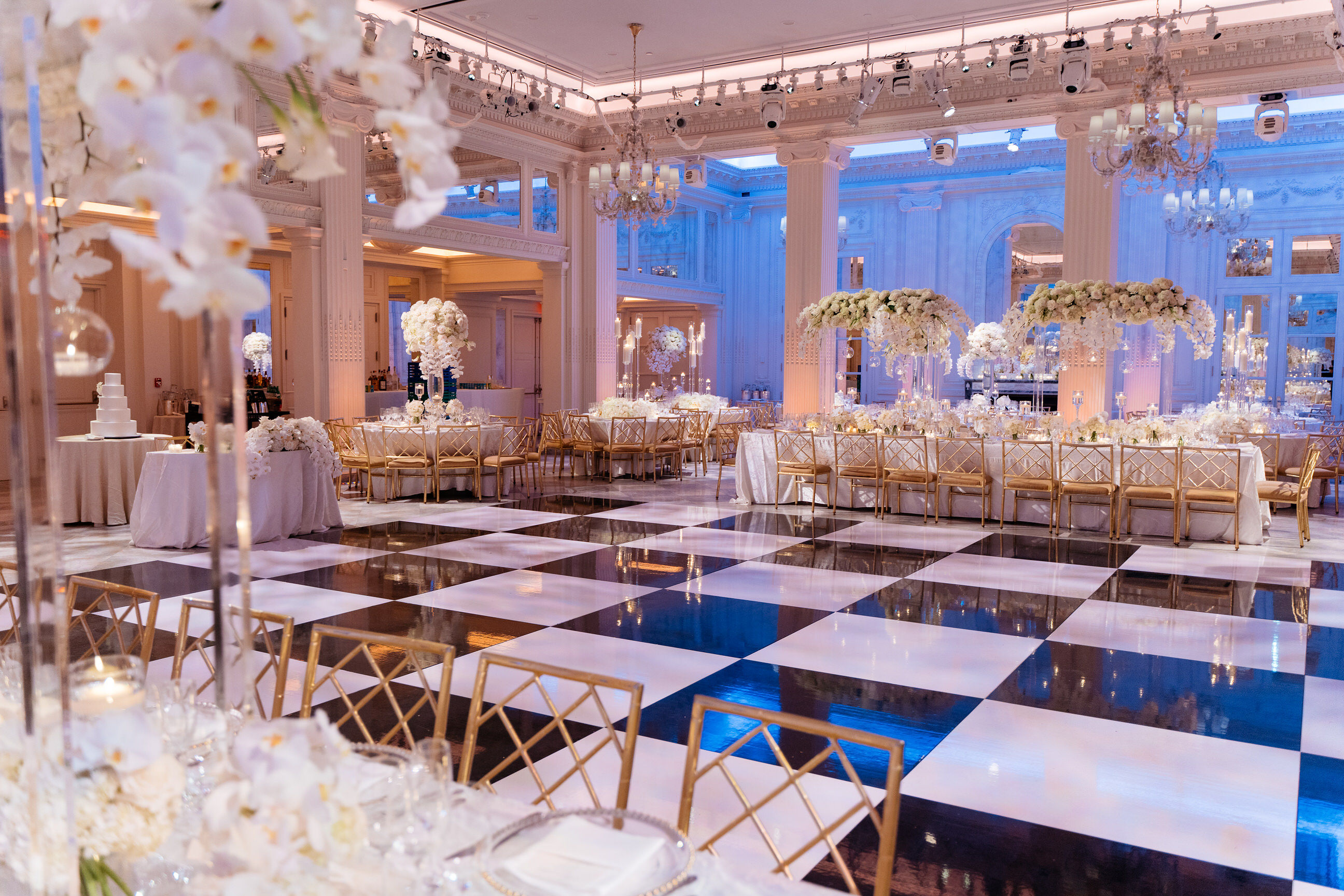A wedding setting from the AMG portfolio