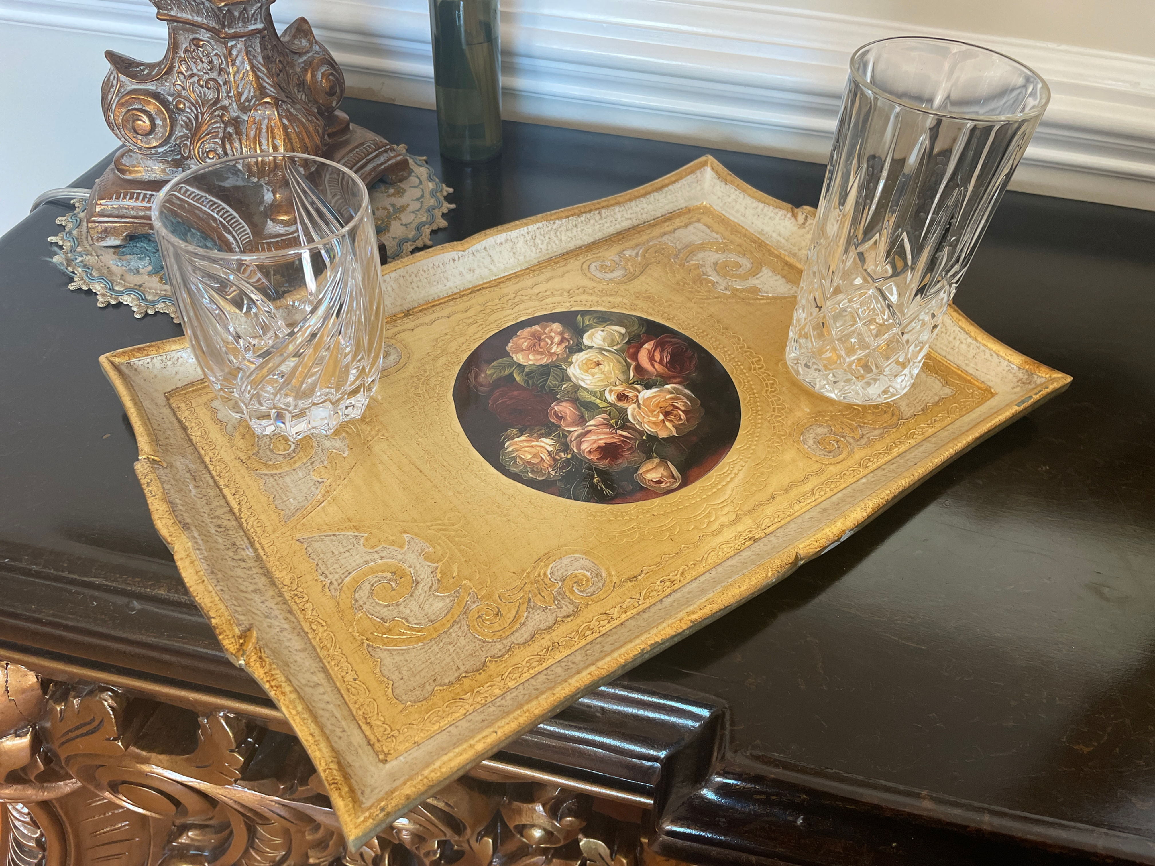 Florentine Tray - Fraganza (Gold and Ivory)m a product