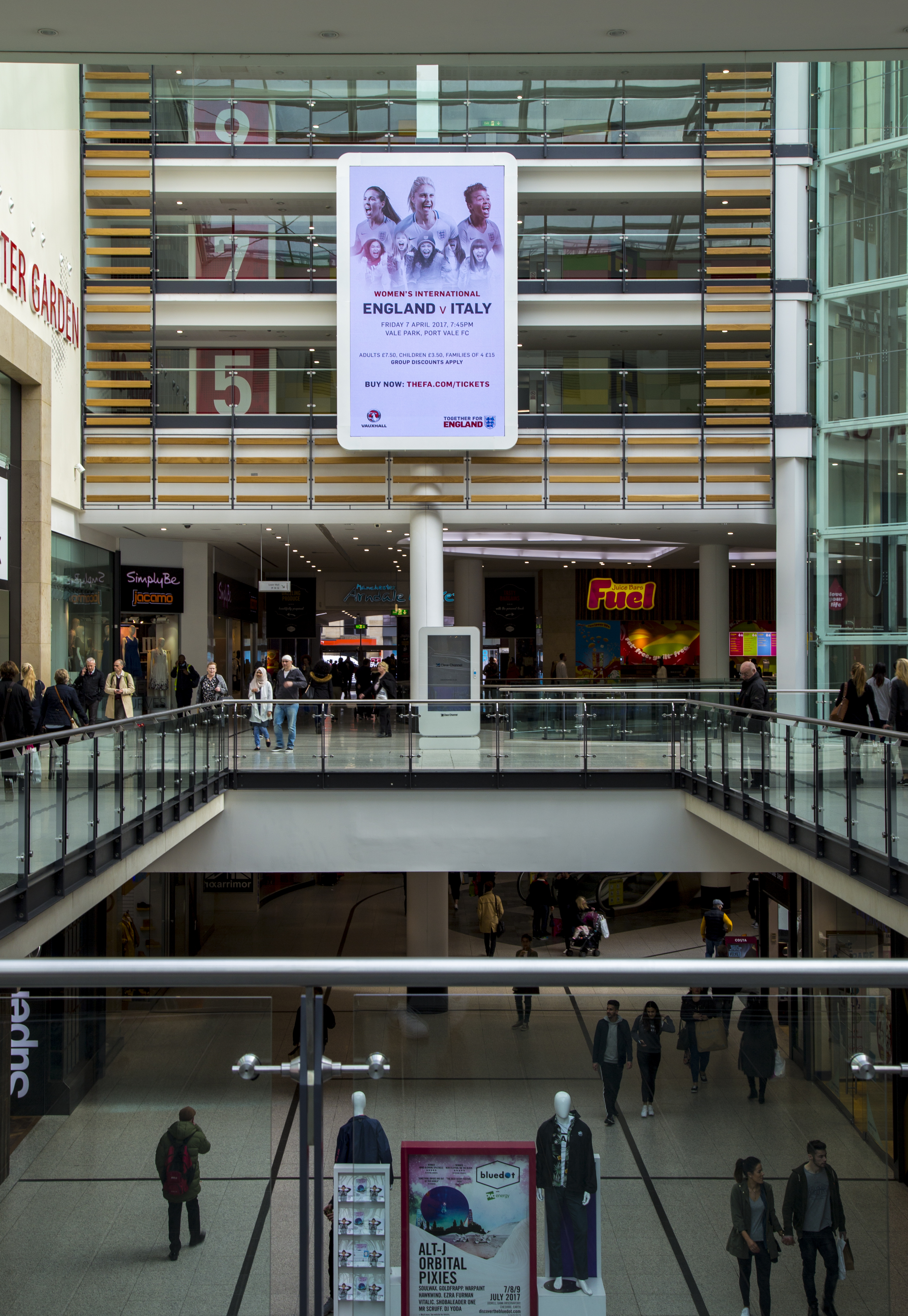 Lionesses Shopping Mall