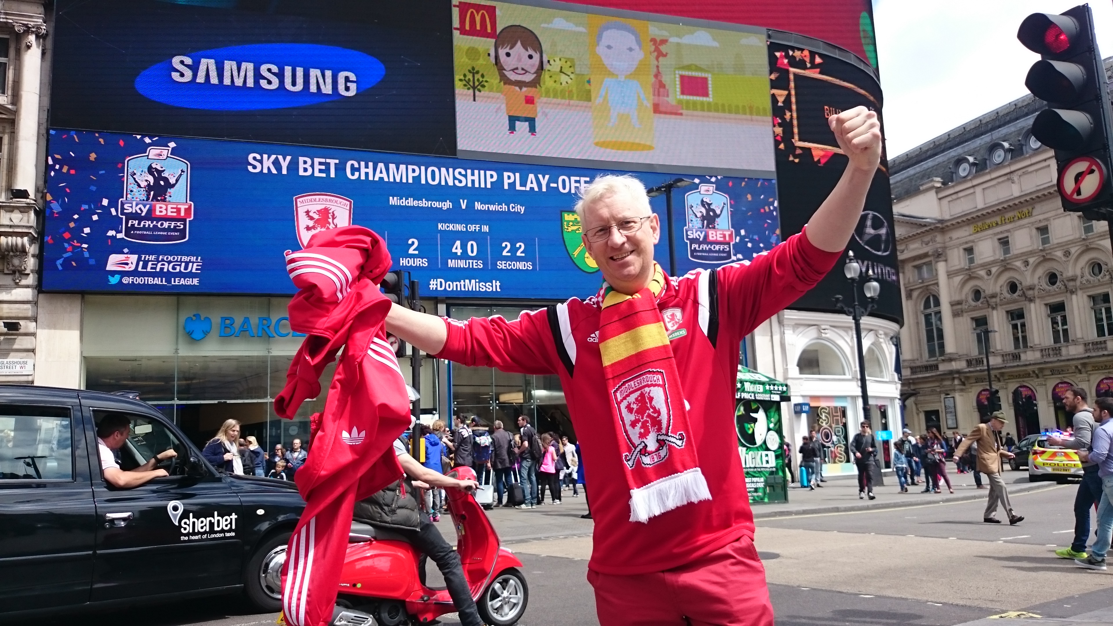 EFL Piccadilly Circus