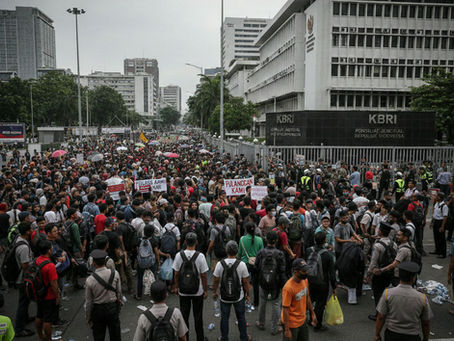 1.726 WNI "Serbu" Kantor KBRI di Kamboja, Minta Perlindungan dan Pemulangan
