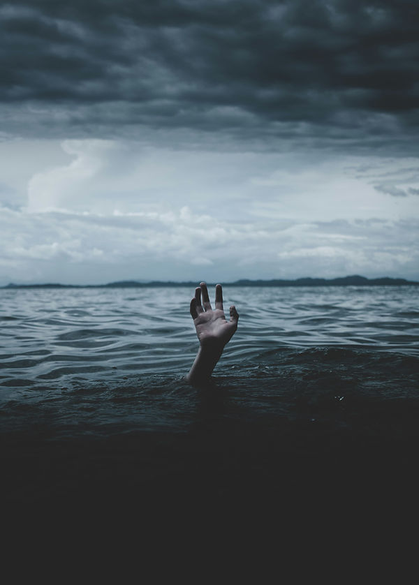stormseeker-rX12B5uX7QM-unsplash (1).jpg