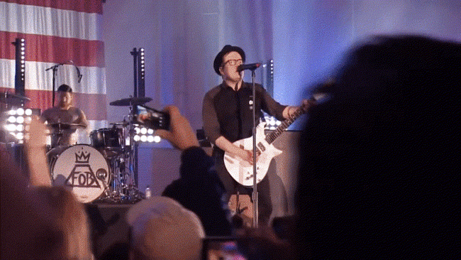 imageedit_24_3087418428.gif