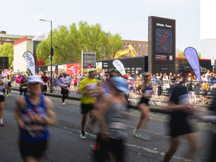 Strava workout tracking app digital ooh london marathon