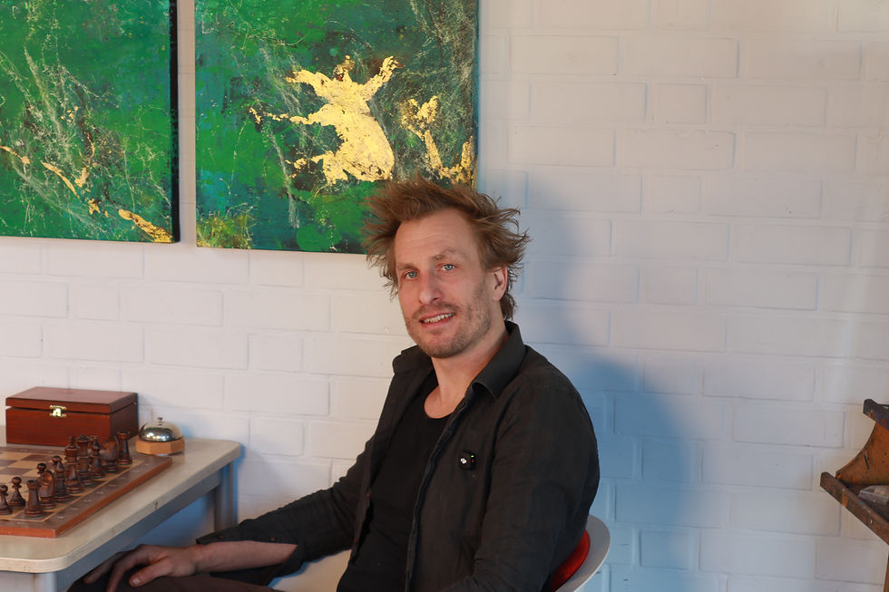 Kristof van Kleurstof kijkt mijn open blik in de camera