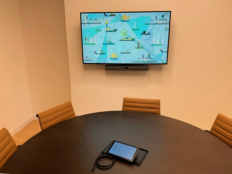 Neat vs Logitech hybrid meetings