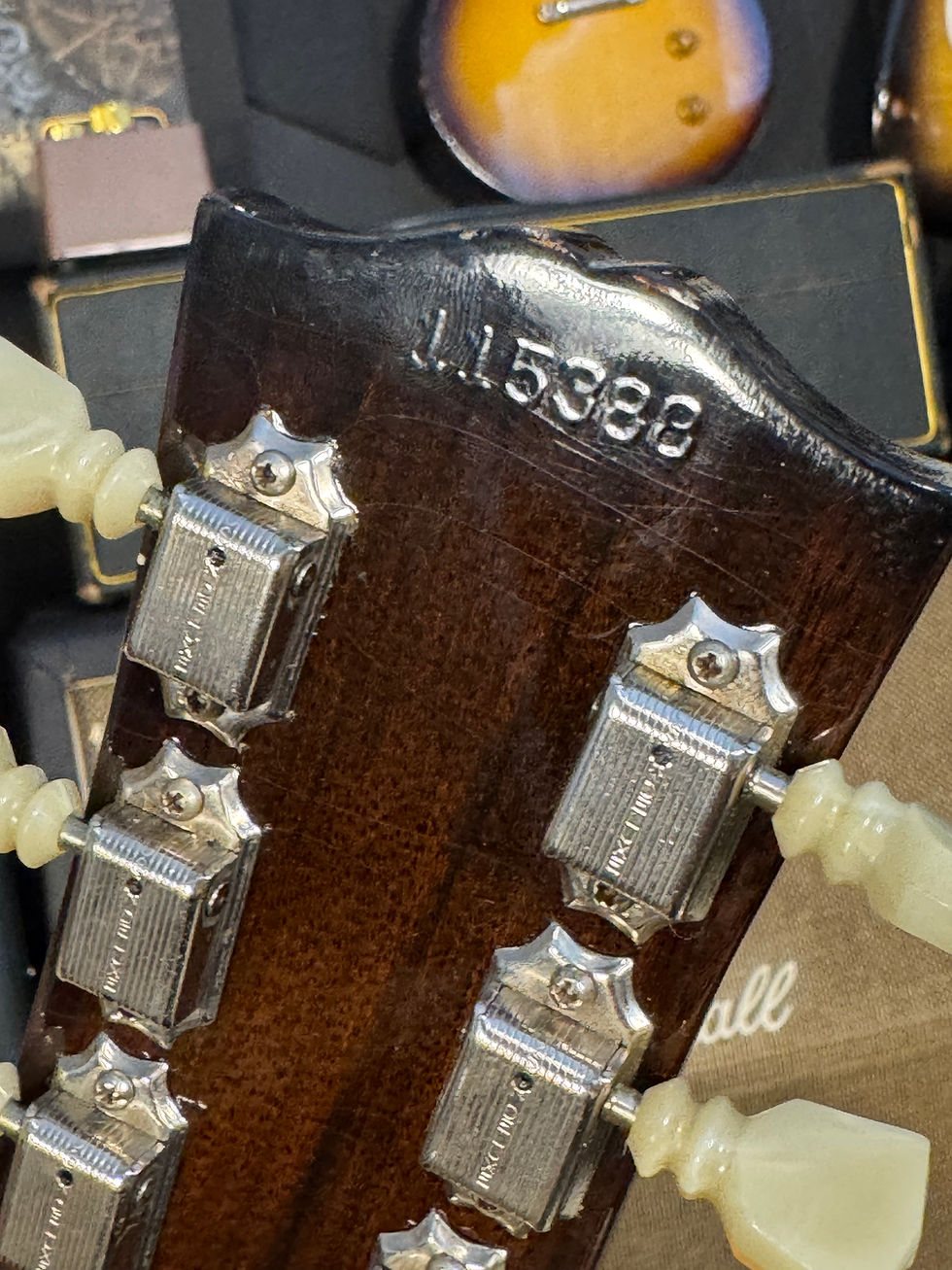Thumbnail: 1963 Gibson ES-335