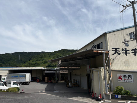 【施工事例】有田市・富士手袋工業株式会社様|スレート屋根の工場にサーモバリアを施工
