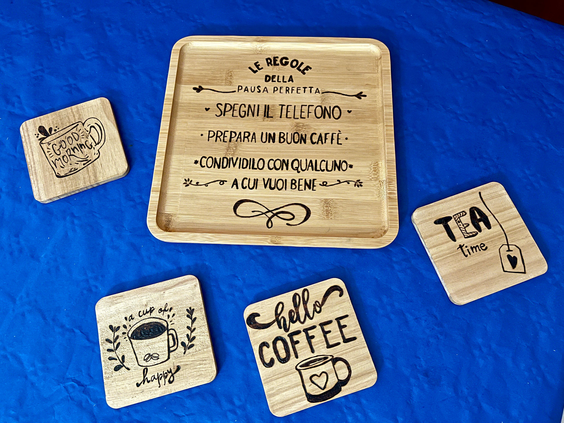 Set Vassoio e Sottobicchieri incisi a mano