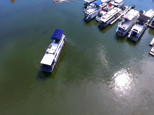Houseboat 58.gif