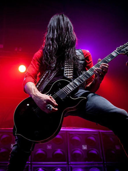 Death Grip Straps, Dario Lorina, Black Label Society, Guitar Straps, Death Grip Academy, Photo by Yasmin Hannah