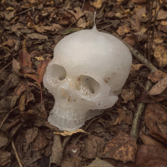 Thumbnail: Human Skull Candle