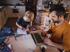 - Det må følge rettigheter med det å ha hjemmekontor