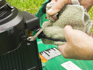 Mower Maintenance 101: Using the Right Oil