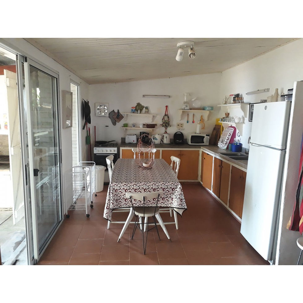 Miniatura: AMPLIA CASA CON SALIDA EXCLUSIVA AL RIO