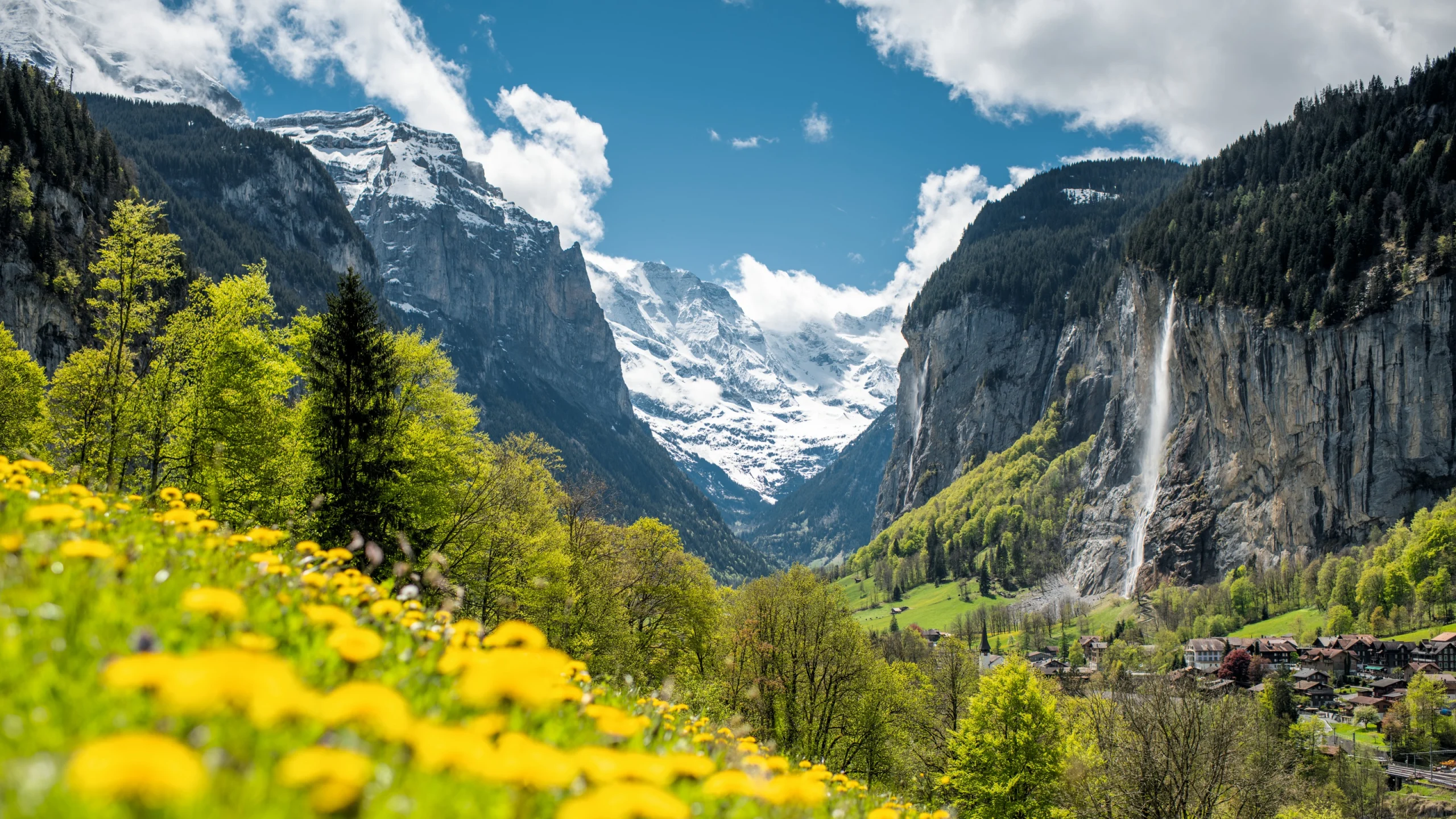 Cascadas en el valle de Lauterbrunnen