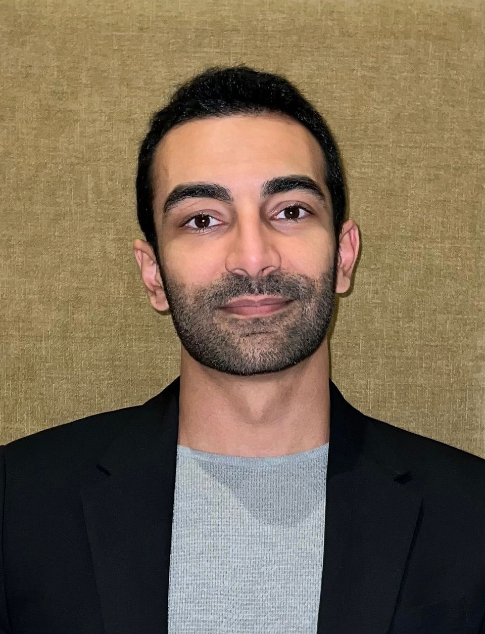 Cyrus - Headshot300.jpg