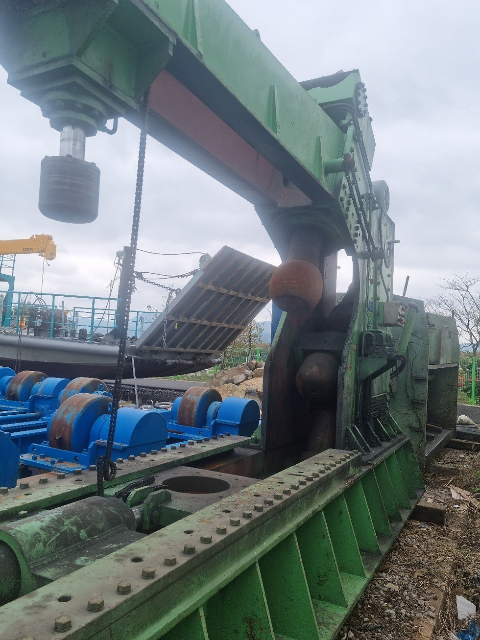 Thumbnail: IMT2668 - Choil Flanging machine Cap. 25 x 4000 mm