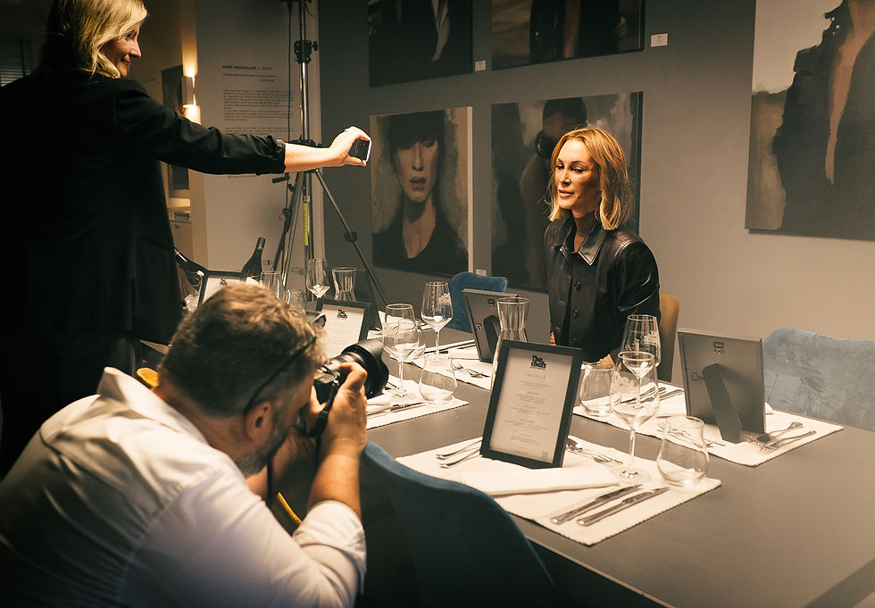 Host Kirsten Roschlaub