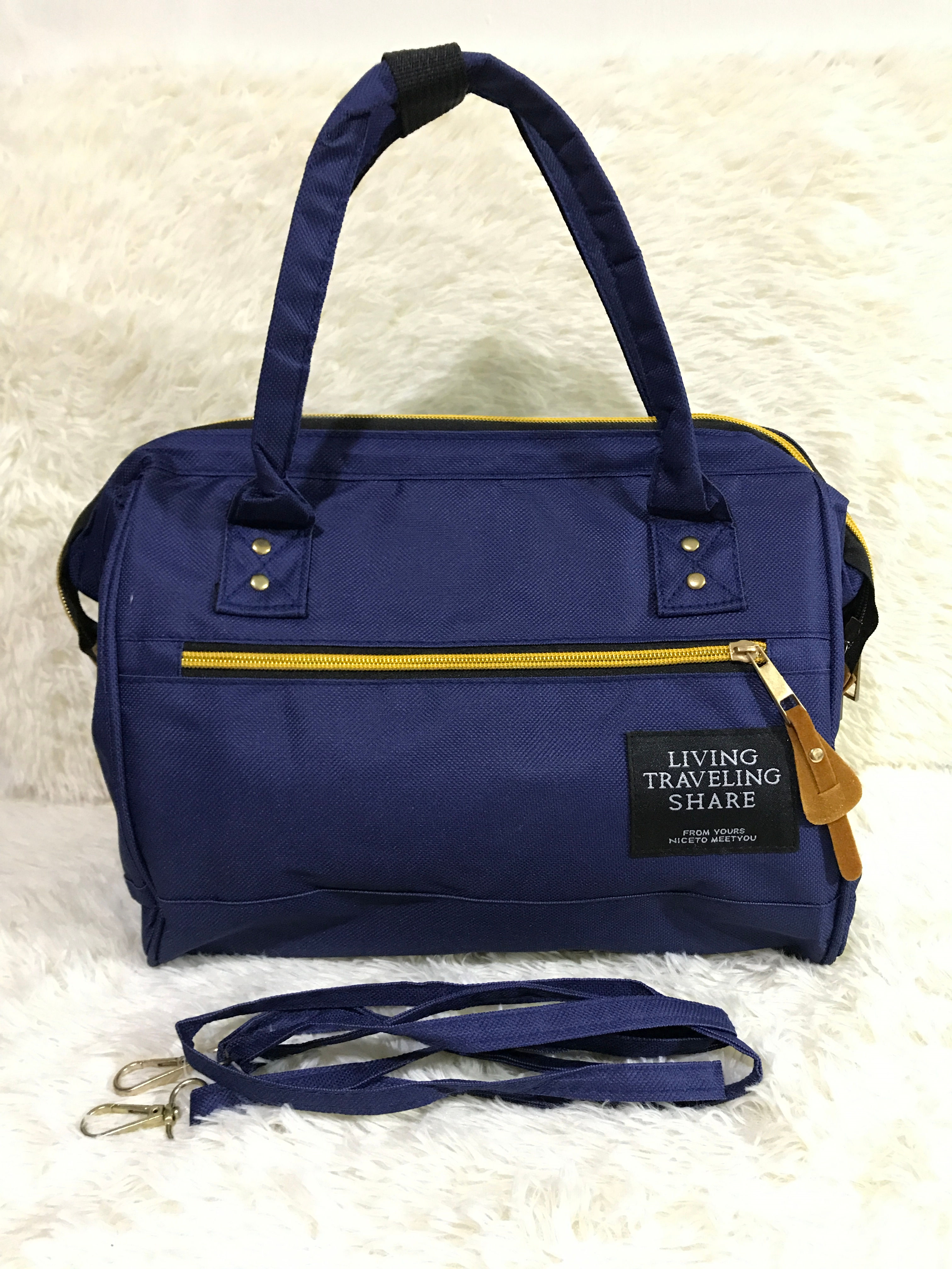 Living Traveling Share 3 Way Bag