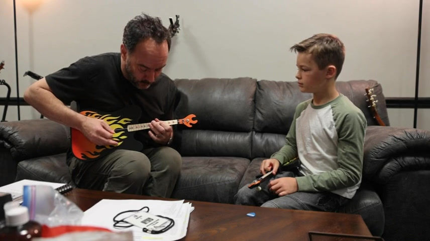 Miniaturbild: TinkerTar - The Easiest Way to Start and Learn Guitar - 1 Stringed