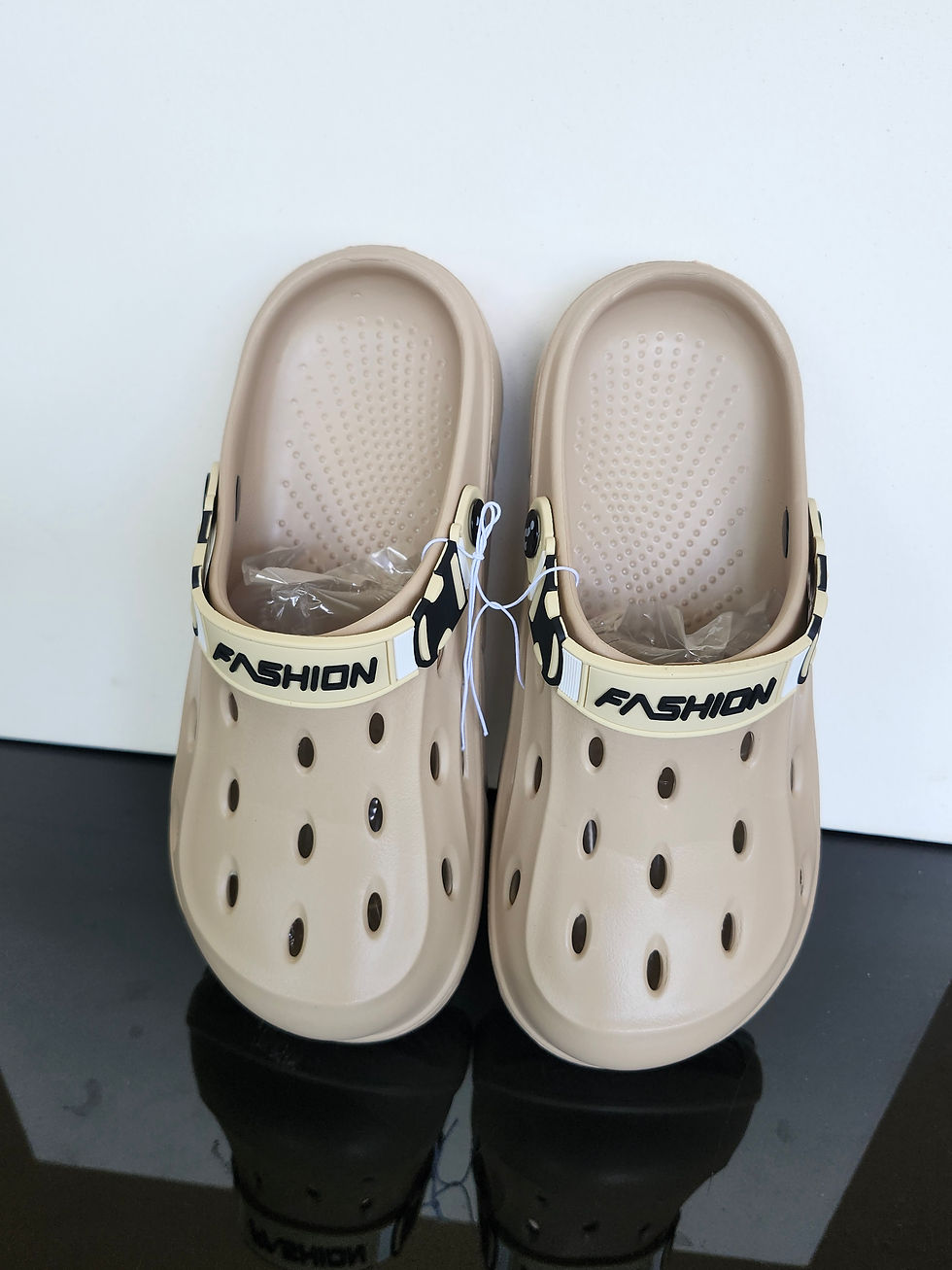 Thumbnail: MEN CROCS