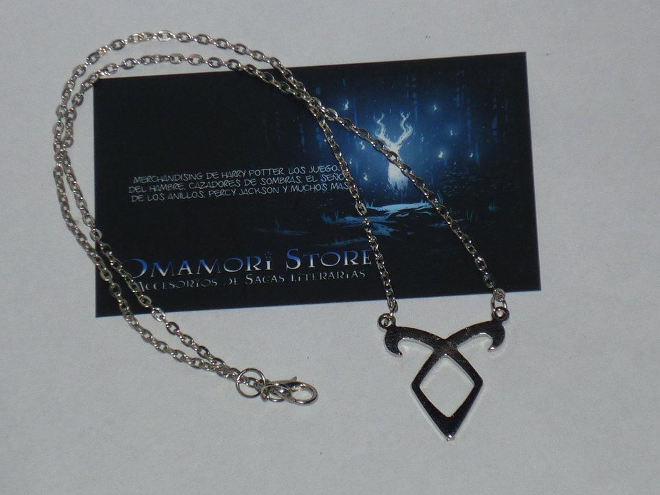 Collar Runa Poder Angelical
