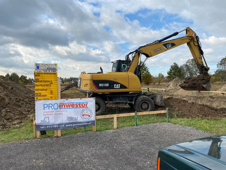 Płyta czy ławy – dwa różne fundamenty. Z życia Proinwestor. Jak dopasowujemy rozwiązania do warunków na działce