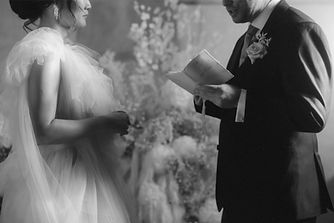 kreativwedding-kc-ceremony-194grain.jpg