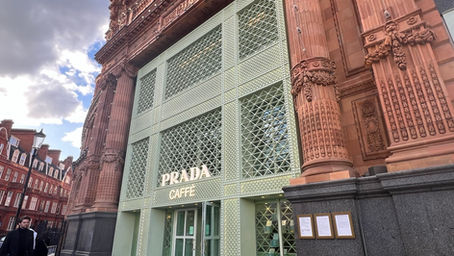 【Store Survey】跟著「吉客分析」去巡店｜Prada Café @ Harrods 