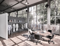 THE WEARHOUSE
