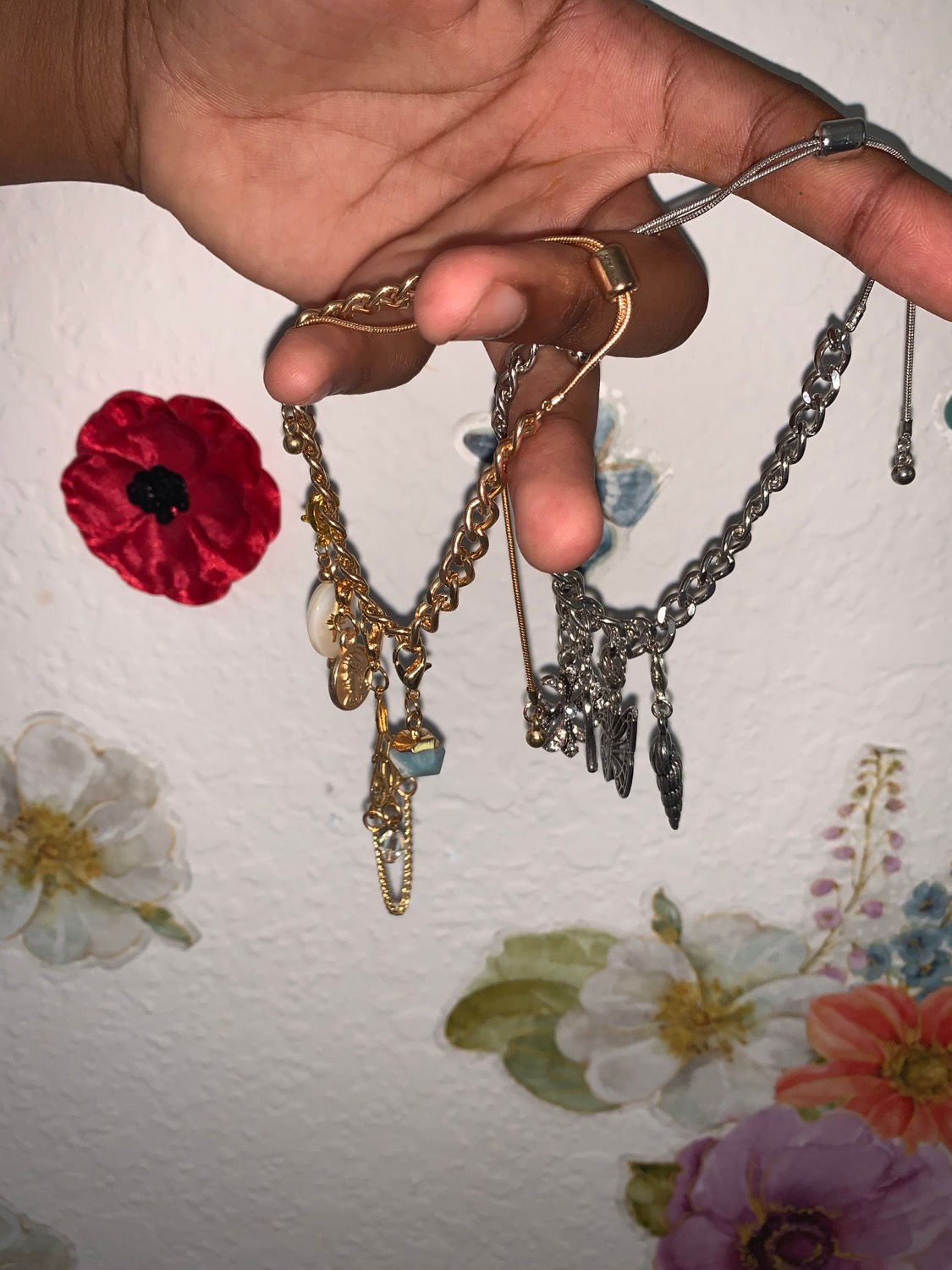 Adjustable chain bracelet