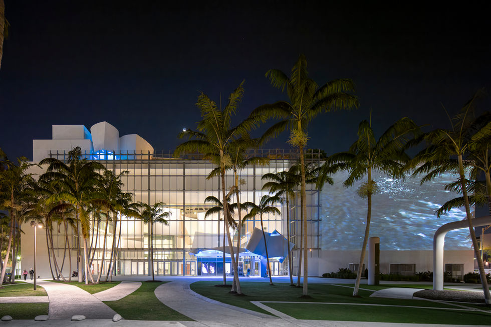 2023-03-15_FranckGehry_NewWorldCenter_Nuit_Miami_ptf_fil-5.jpg