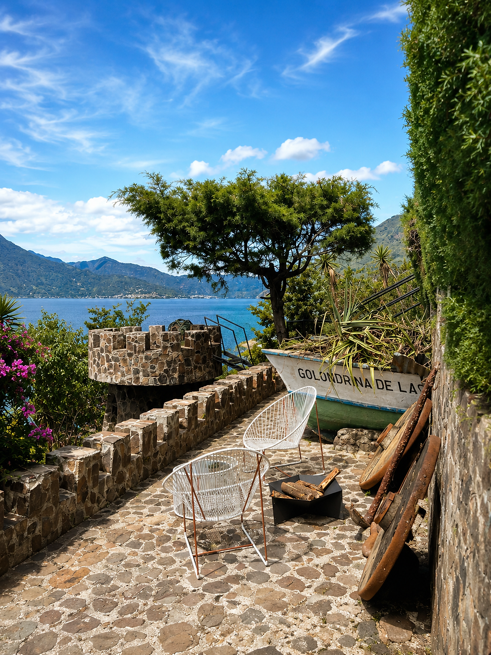 Castillo en Atitlán