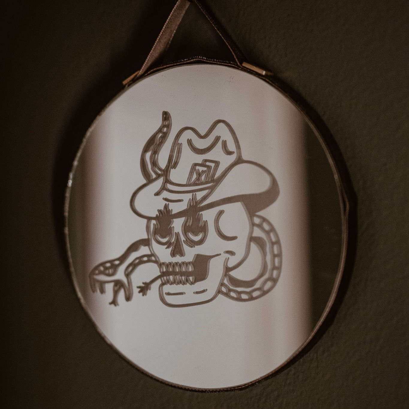 Medium Velvet Skull And Snake Etched Mirrorr