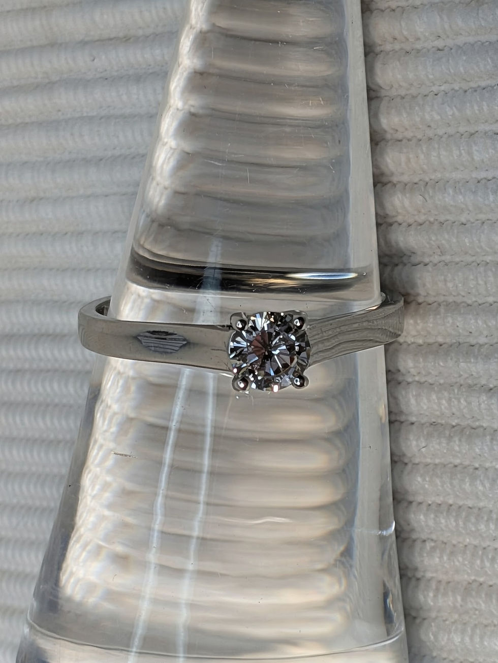 Thumbnail: 18ct White  Gold Solitaire Diamond Ring