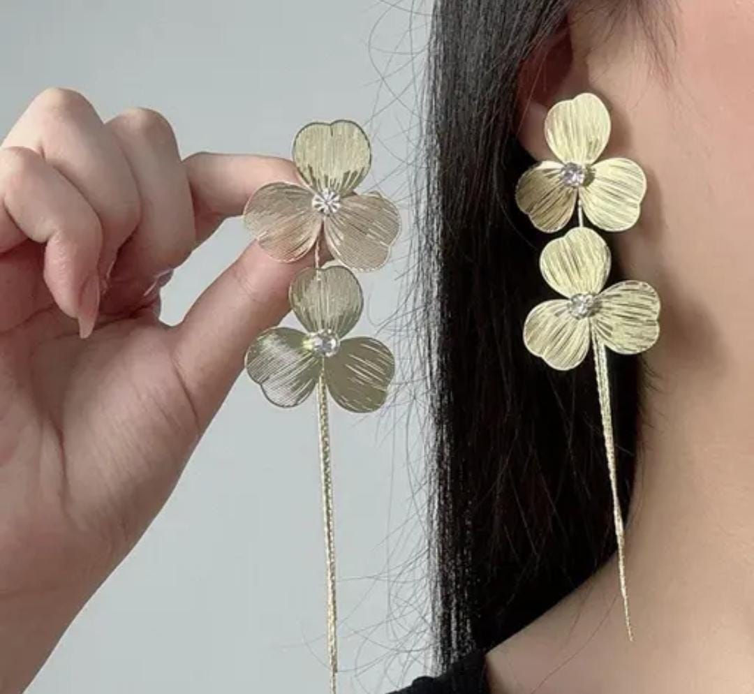 Golden Bloom Statement Drop Earings