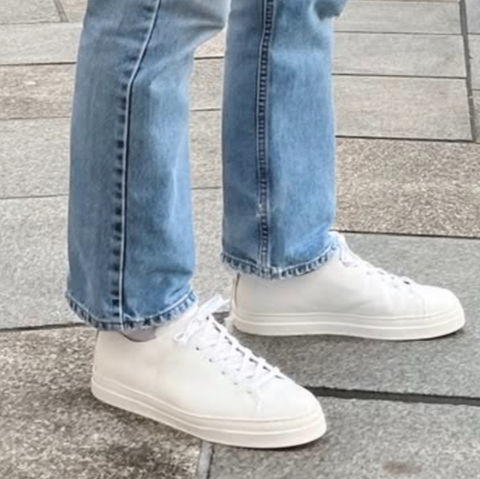 Fashion Affiliate Marketing Program with Circular Sneakers