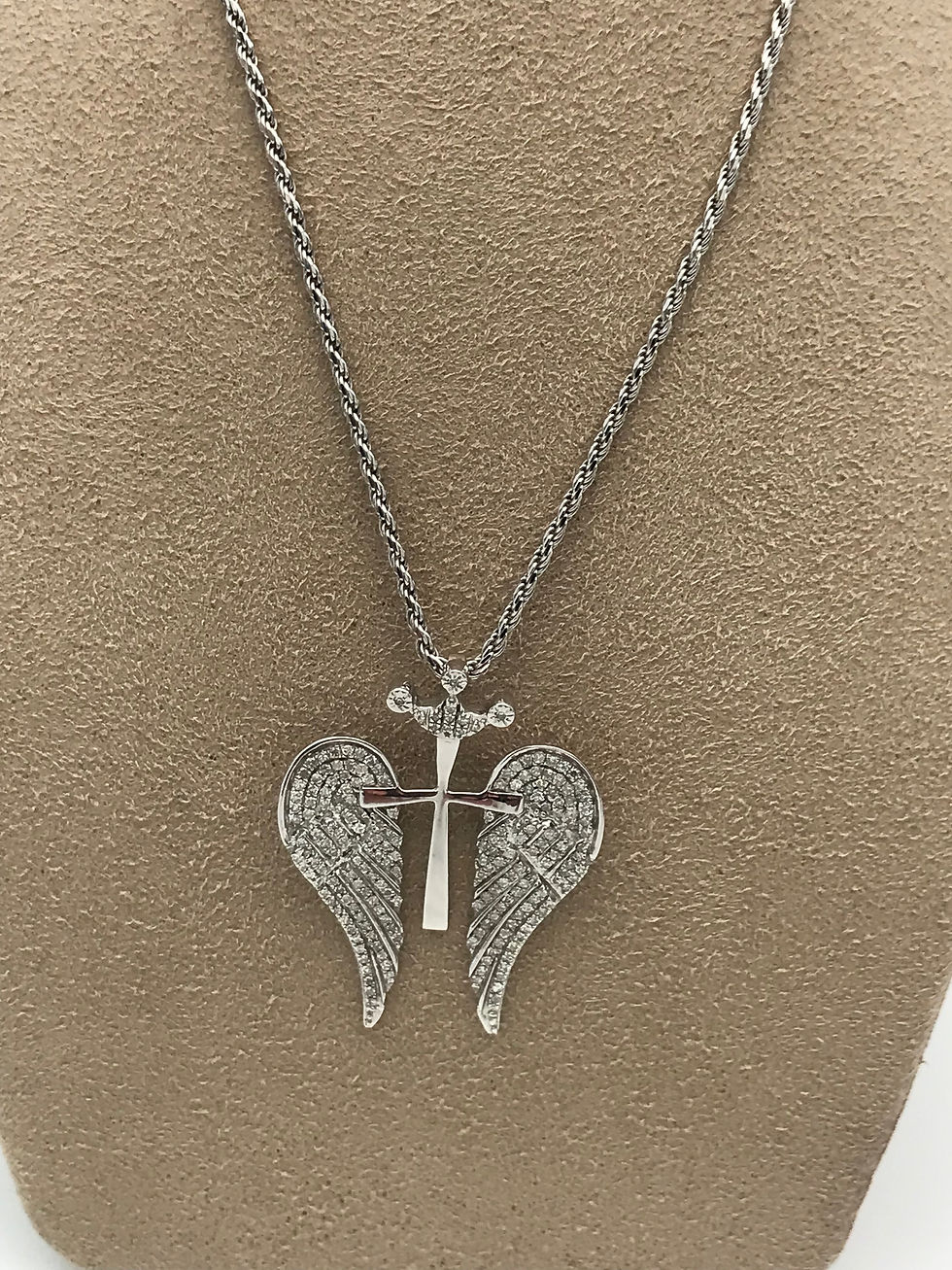 Thumbnail: 14kt White Gold .90cts(tw) Natural Pave Diamond, Cross/Wings/Crown Necklace 20”