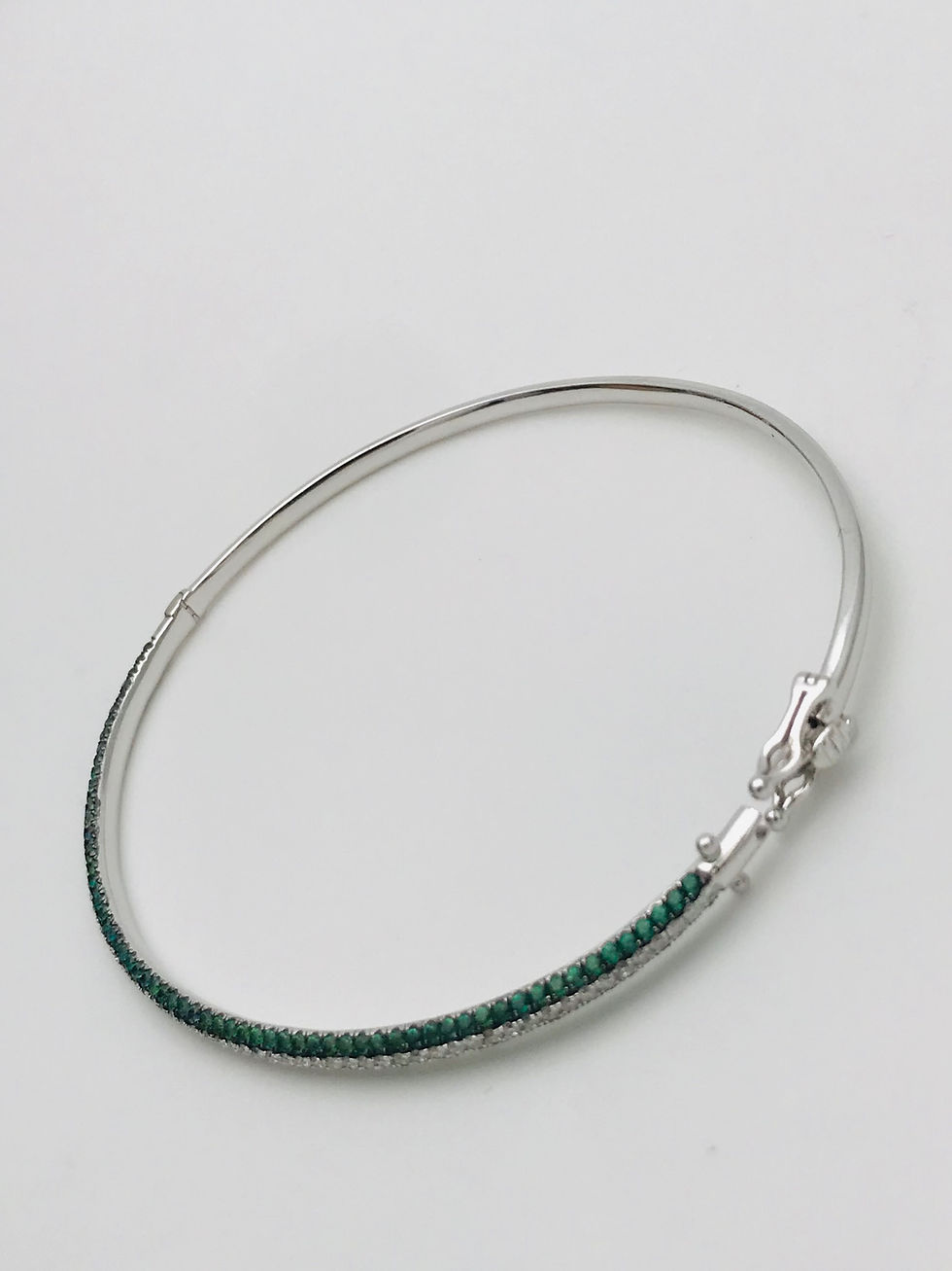 Thumbnail: 750/18k White Gold 1.80cts(tw) Natural Diamond/Tsavorite Bangle Bracelet 6.75”