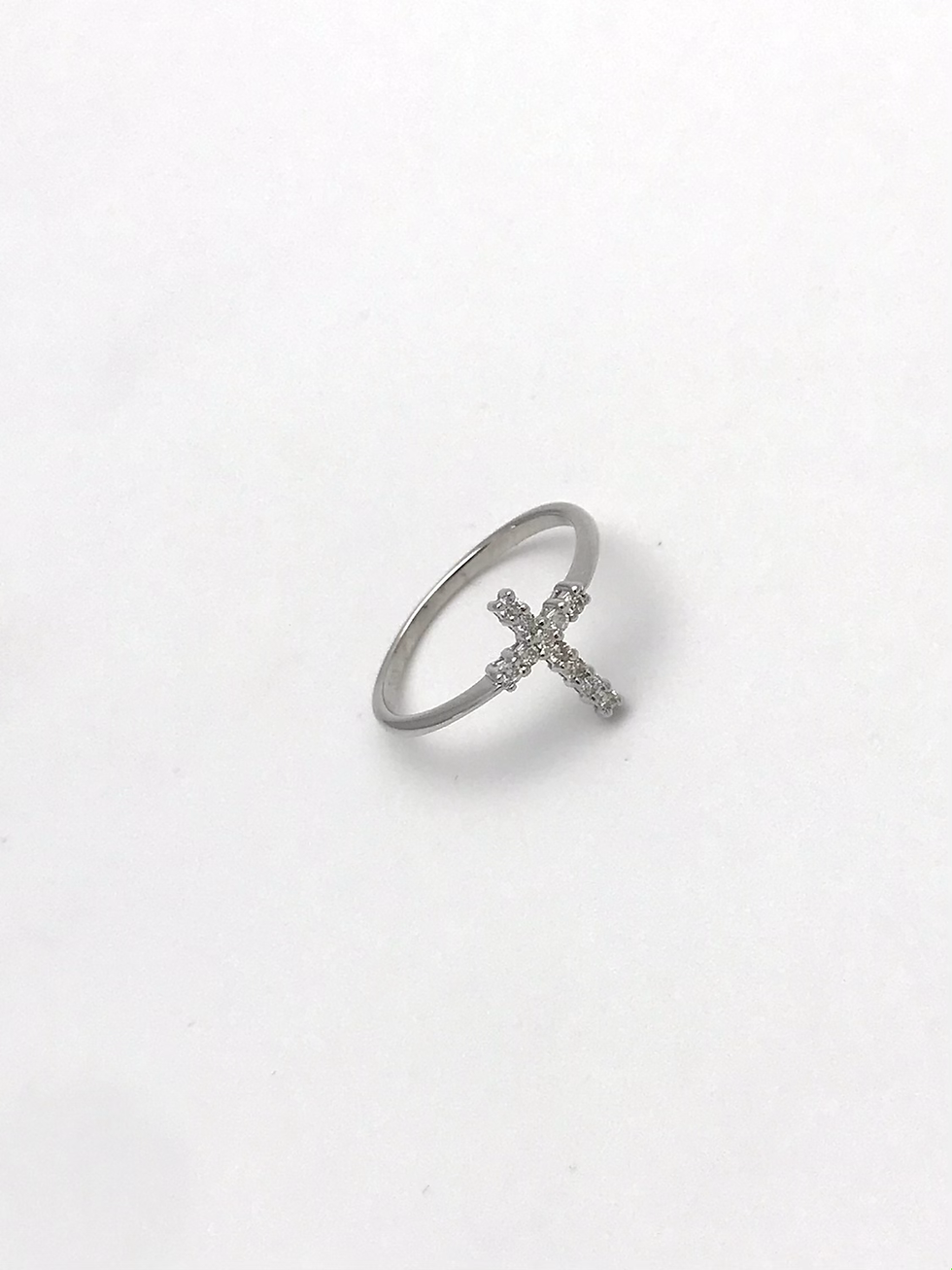Thumbnail: 14kt White Gold .15pts Diamond Cross Ring