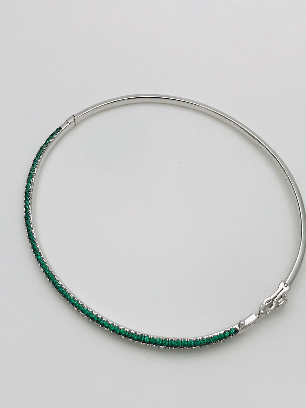 Thumbnail: 750/18k White Gold 1.80cts(tw) Natural Diamond/Tsavorite Bangle Bracelet 6.75”