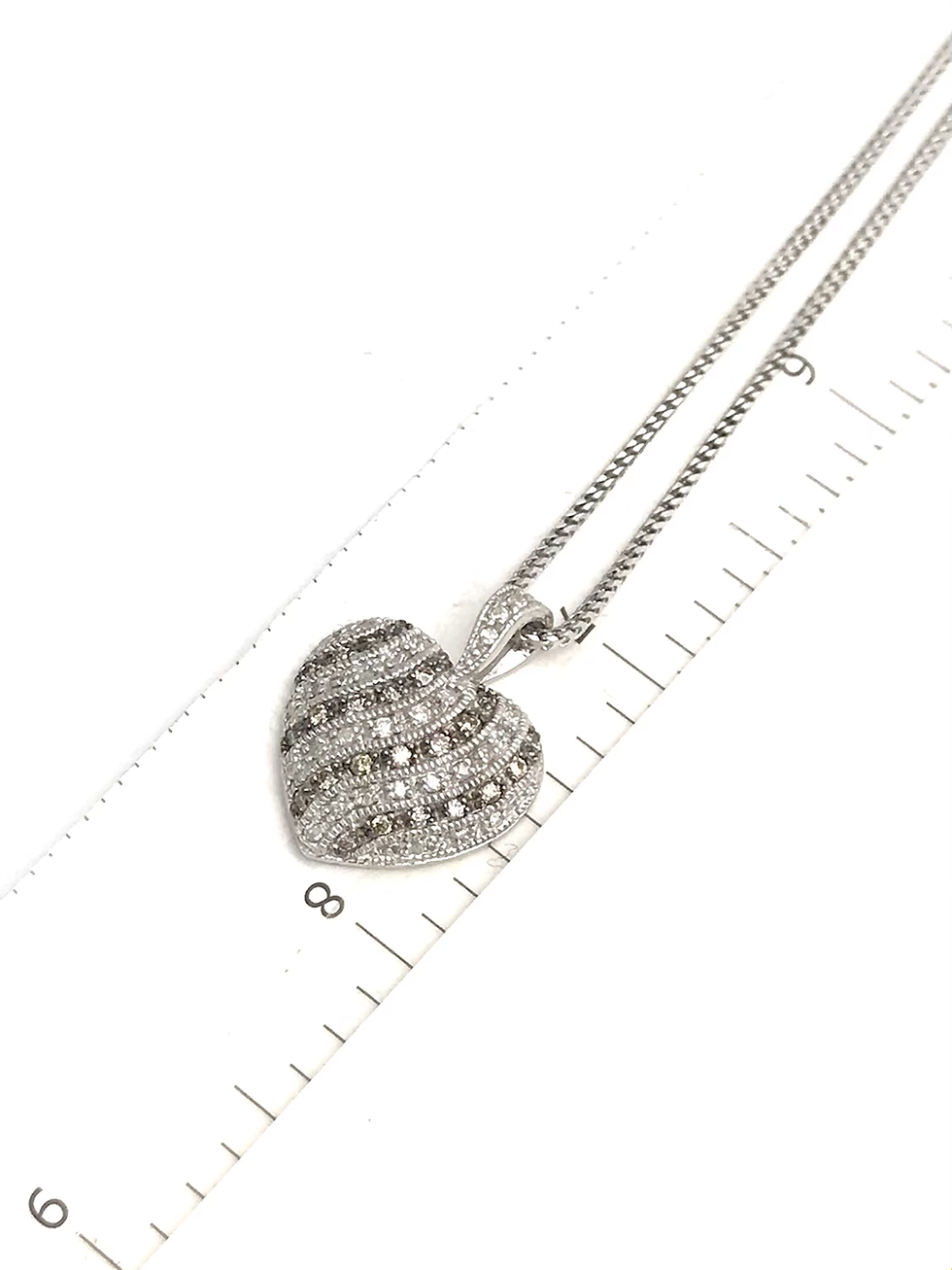 Thumbnail: 14kt White Gold 1.00ct(tw) Diamond Heart Necklace 16”