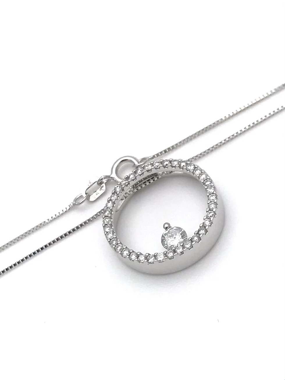 Thumbnail: 14kt White Gold .70ct(tw) Diamond Necklace 20”